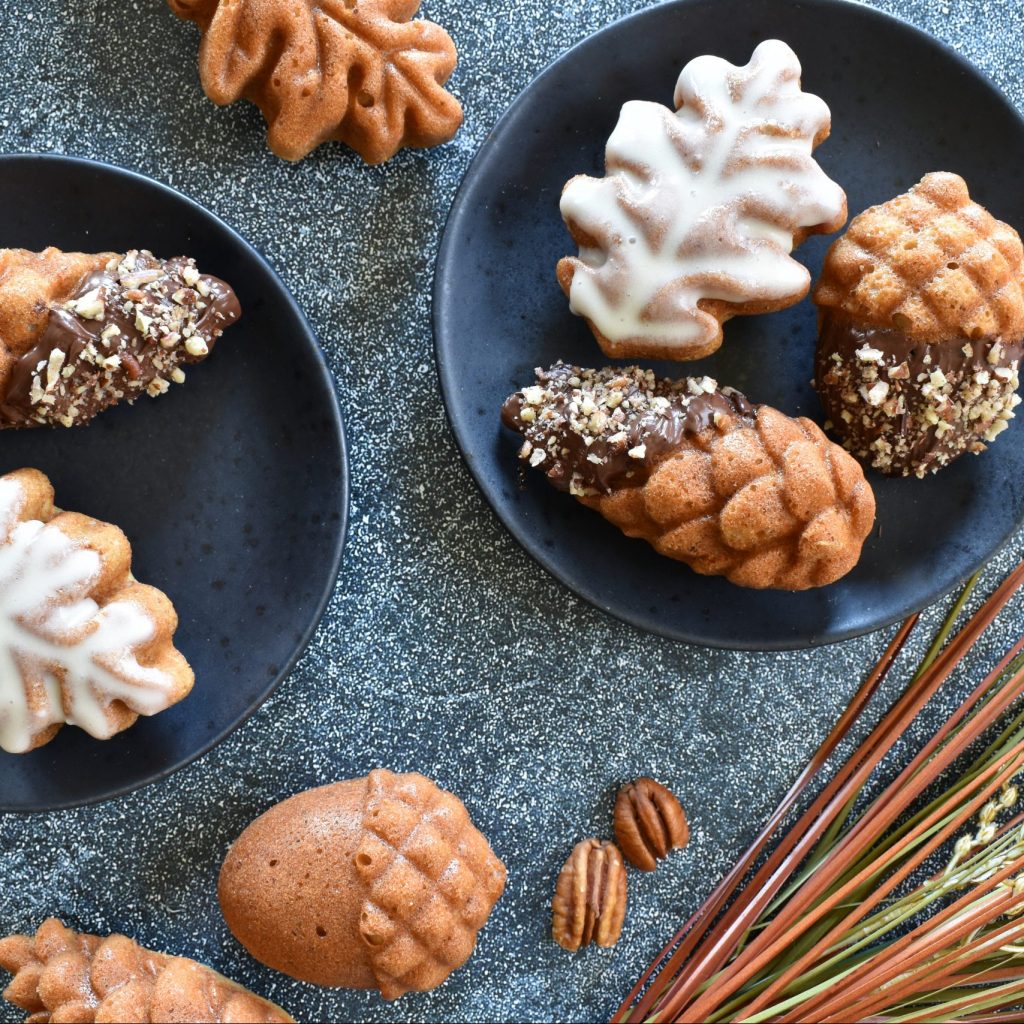 Delicious Maple Pecan Cakelets